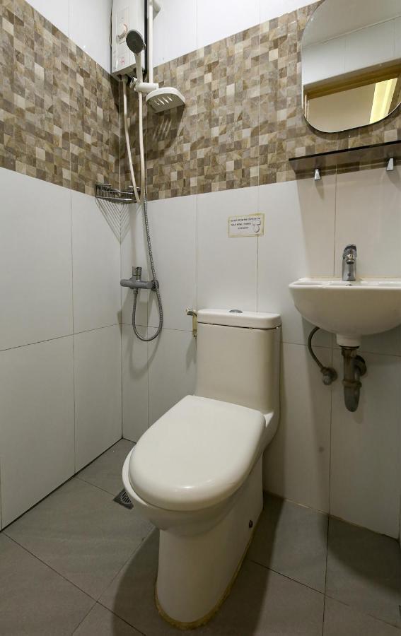 Oyo 783 Freemont Place Paranaque City Eksteriør bilde